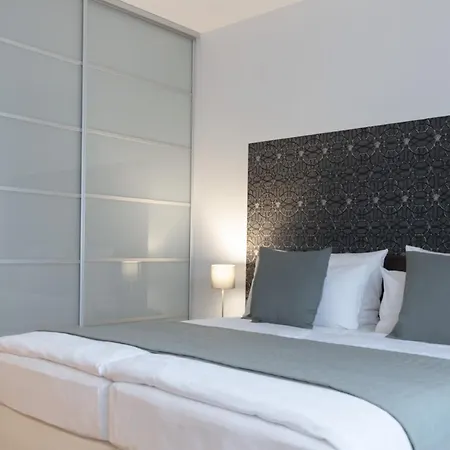 Aparthotel Paragon