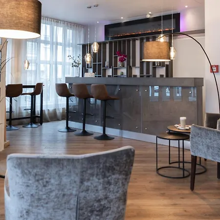 Paragon Aparthotel 3*